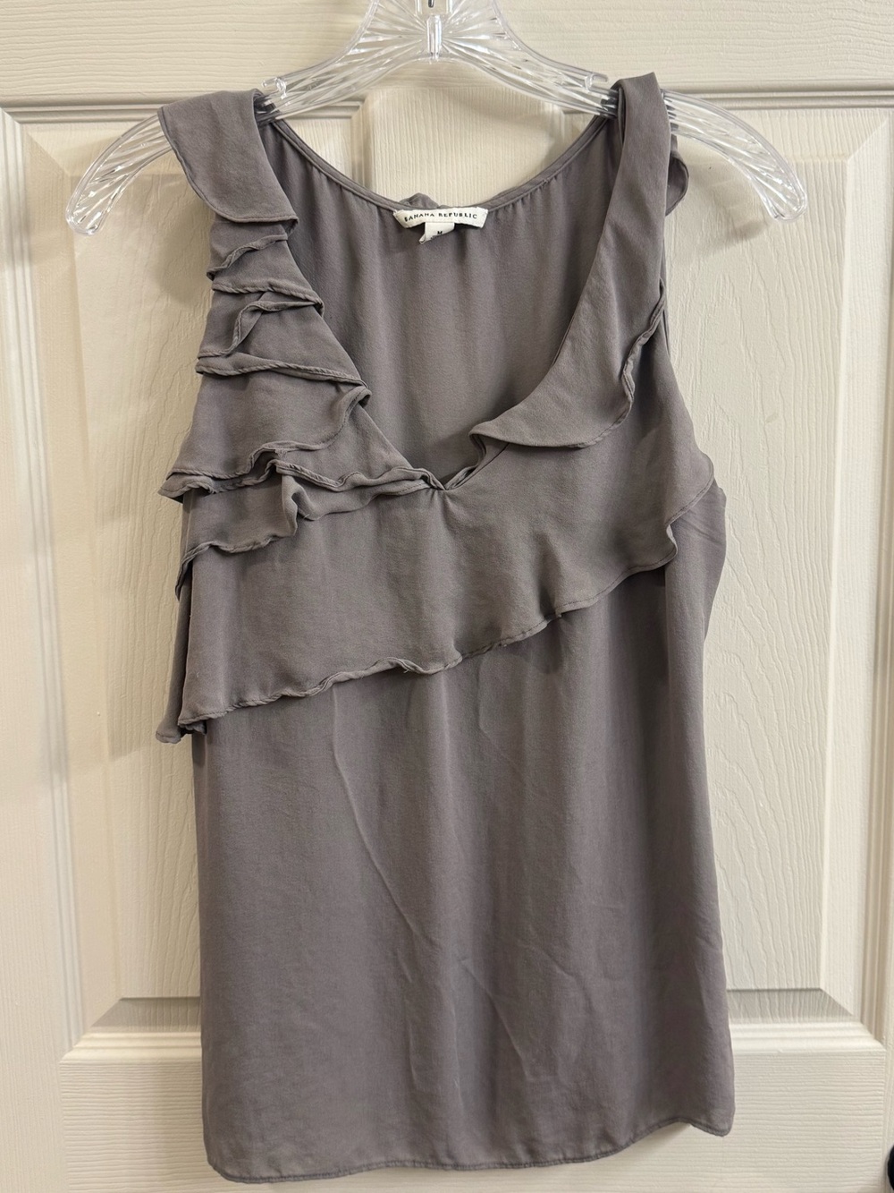 Ruffled V-Neck Sleeveless Dress Top - Gray